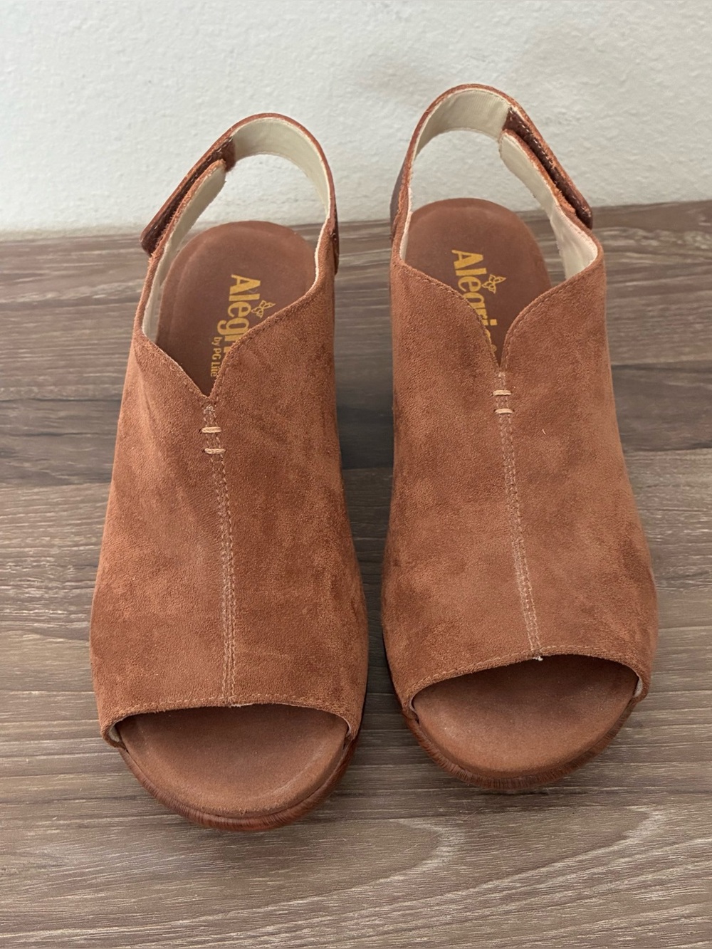 Alegria Rosie Peep Toe Wedge Sandals Size 38 Brown - Picture 3 of 14